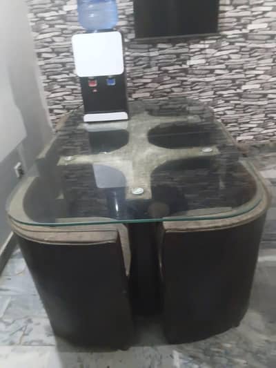 6 seater dining 19000