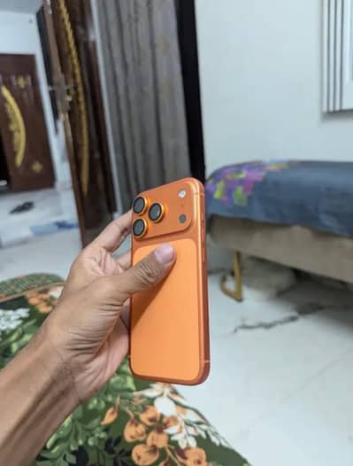 Apple iPhone 17 Pro jv