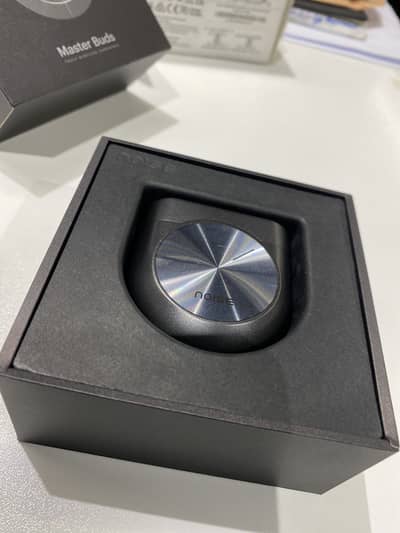 Noise Master Buds Tuned with Sound by Bose