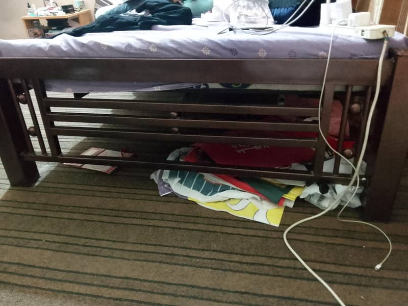 Iron bed 5