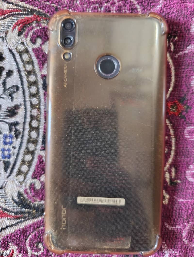 Honor 8C 4