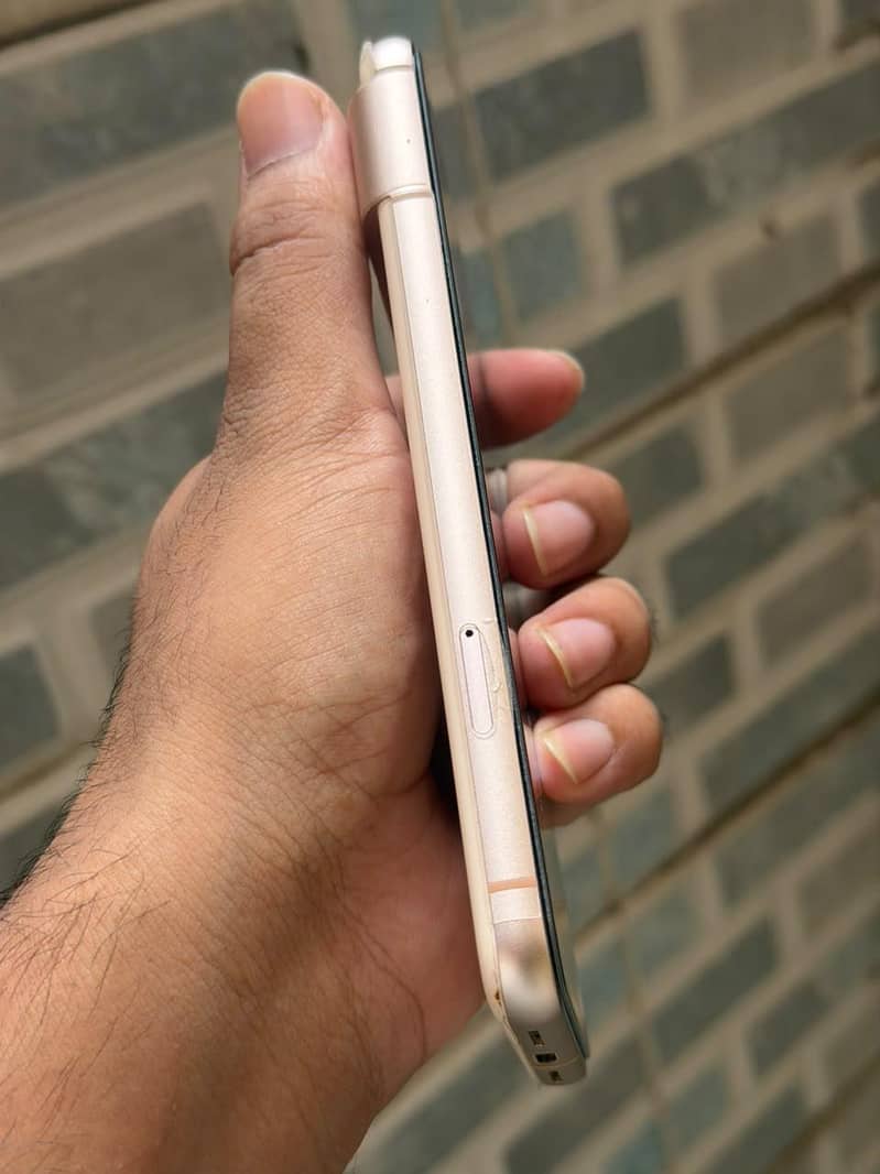 Google Pixel 8 1
