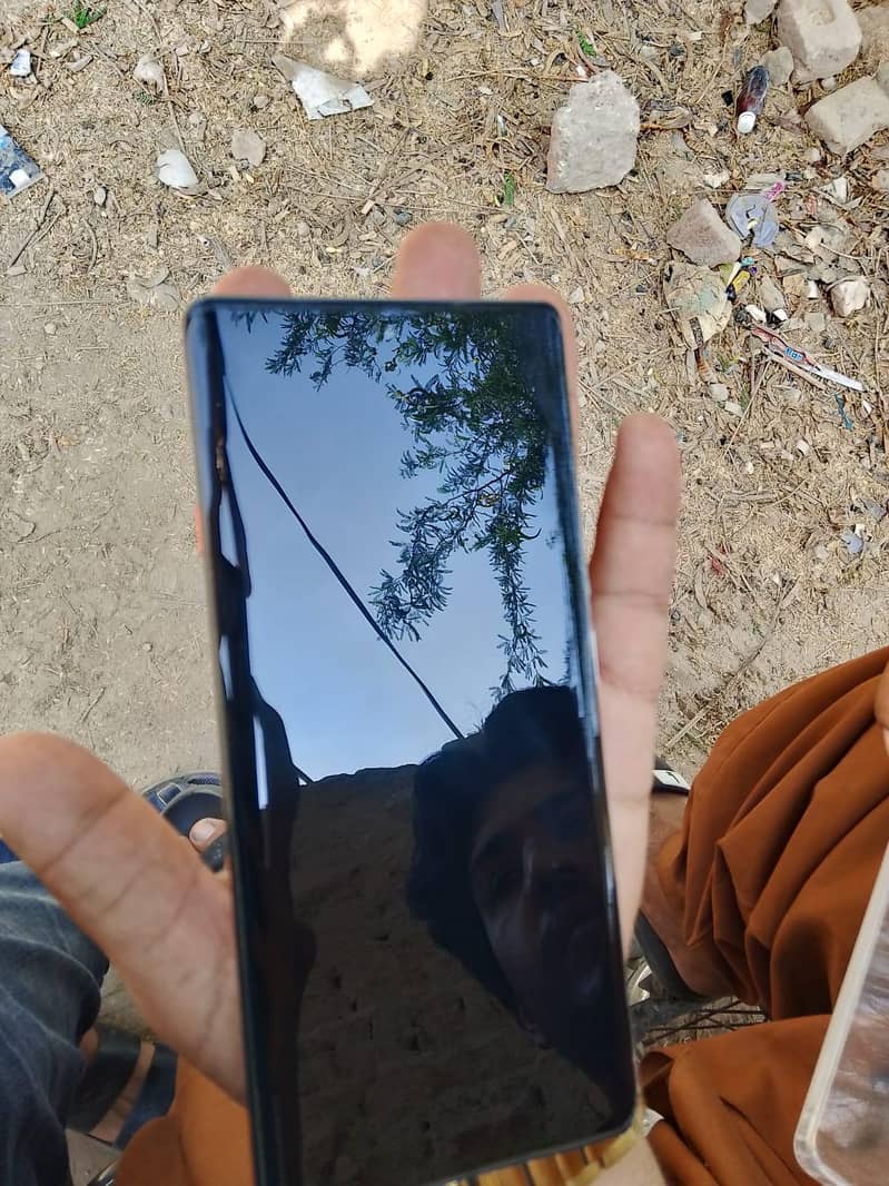 Tecno CAMON 40 Pro 1