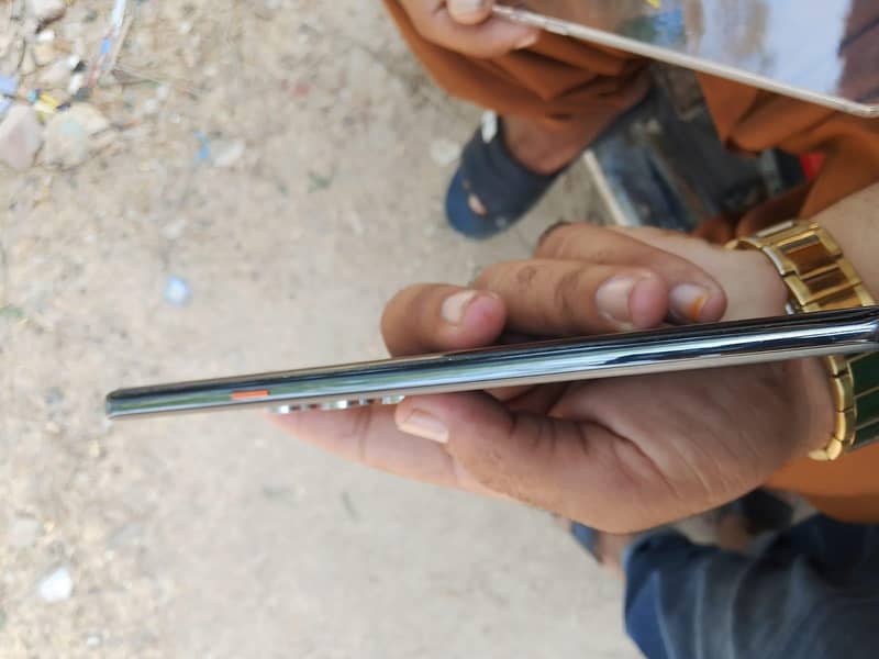 Tecno CAMON 40 Pro 3