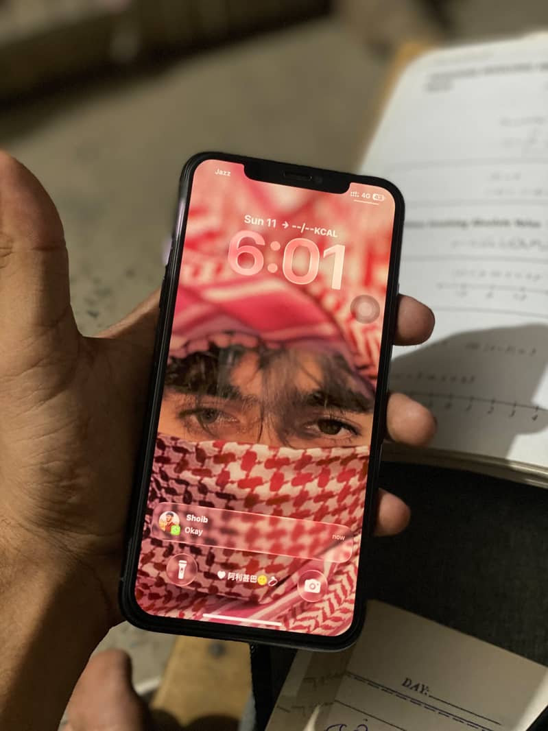 Apple iPhone 11 Pro Max 4