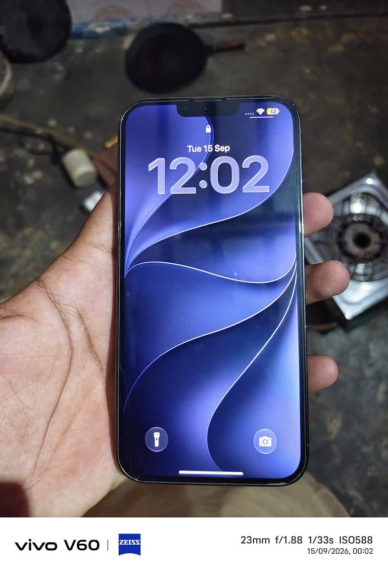 Apple iPhone 13 Pro Max 2