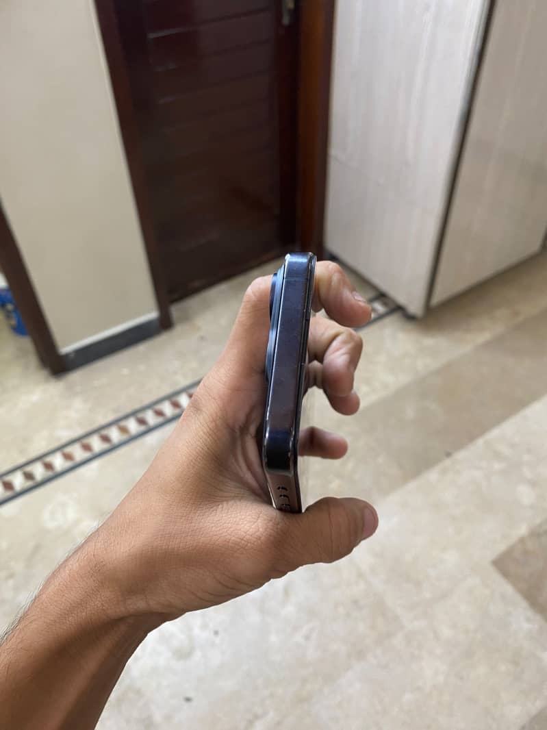 Apple iPhone 15 Pro 5
