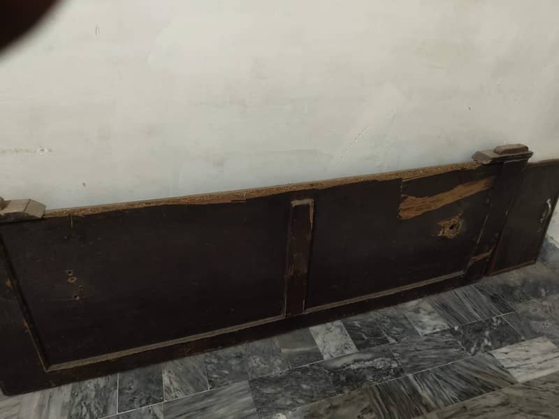 Bed Side Table or showcase mirror table 1