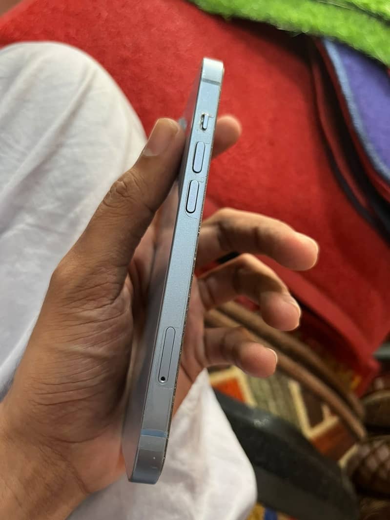 Apple iPhone 14 1