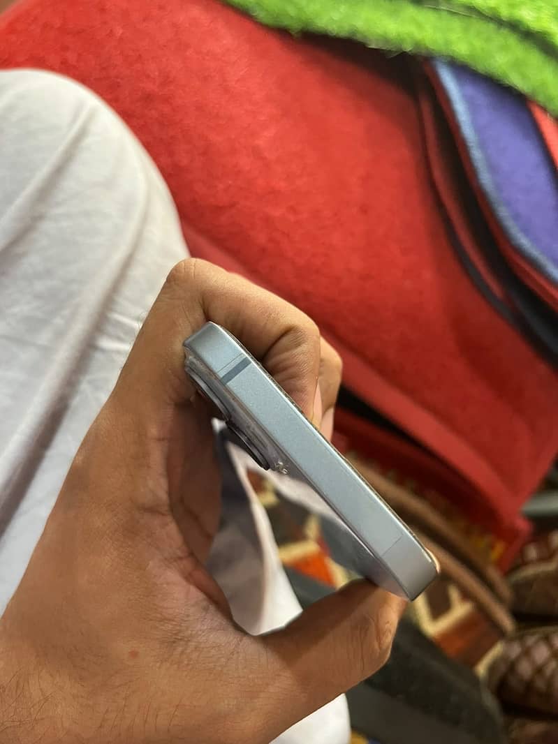 Apple iPhone 14 2