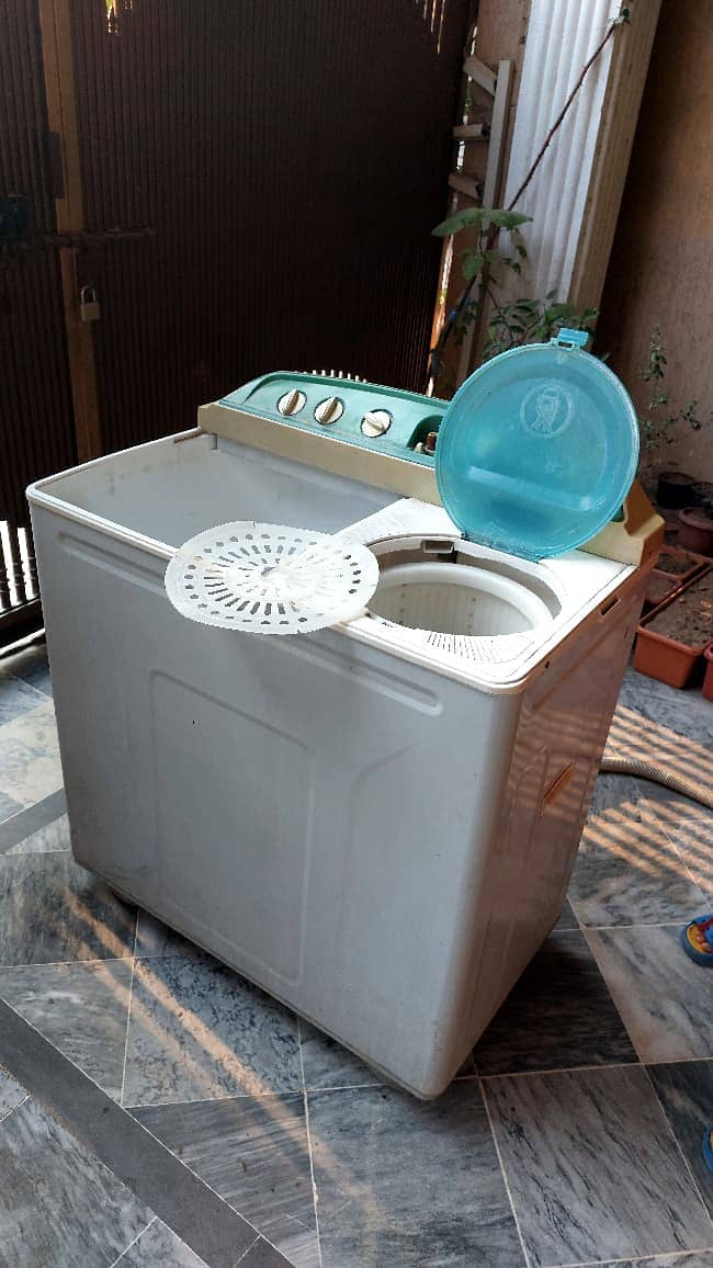 Semi-Automatic washing machine 7
