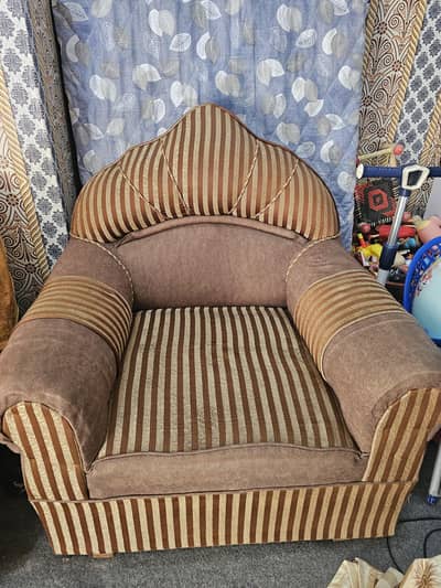 5 seet sofa boht achi halat for sale