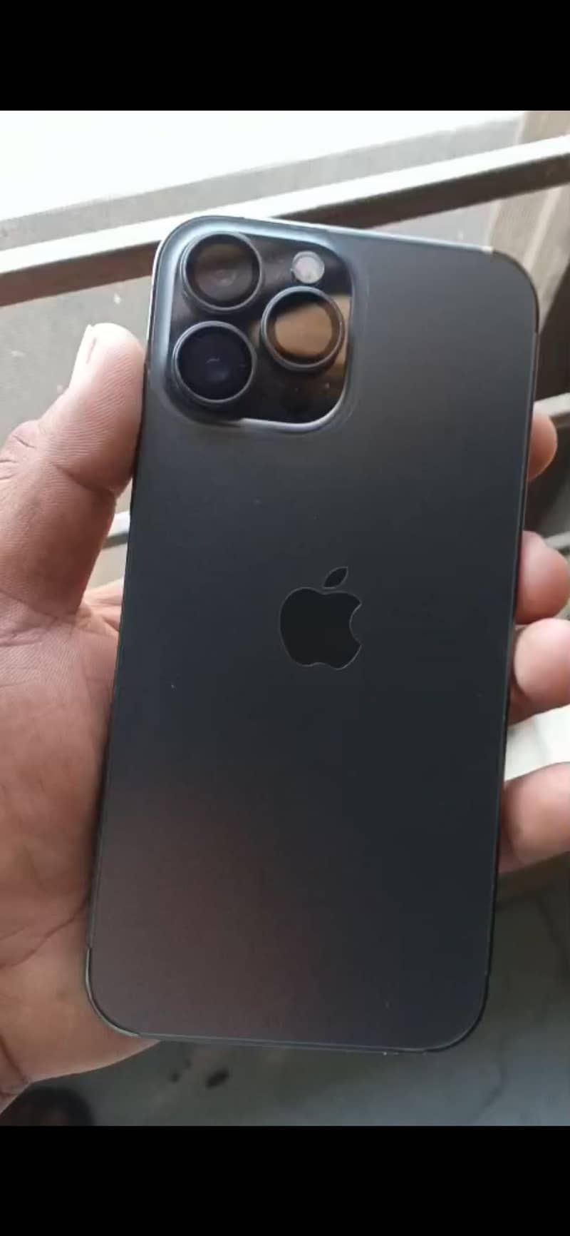 Apple iPhone 13 Pro Max 2