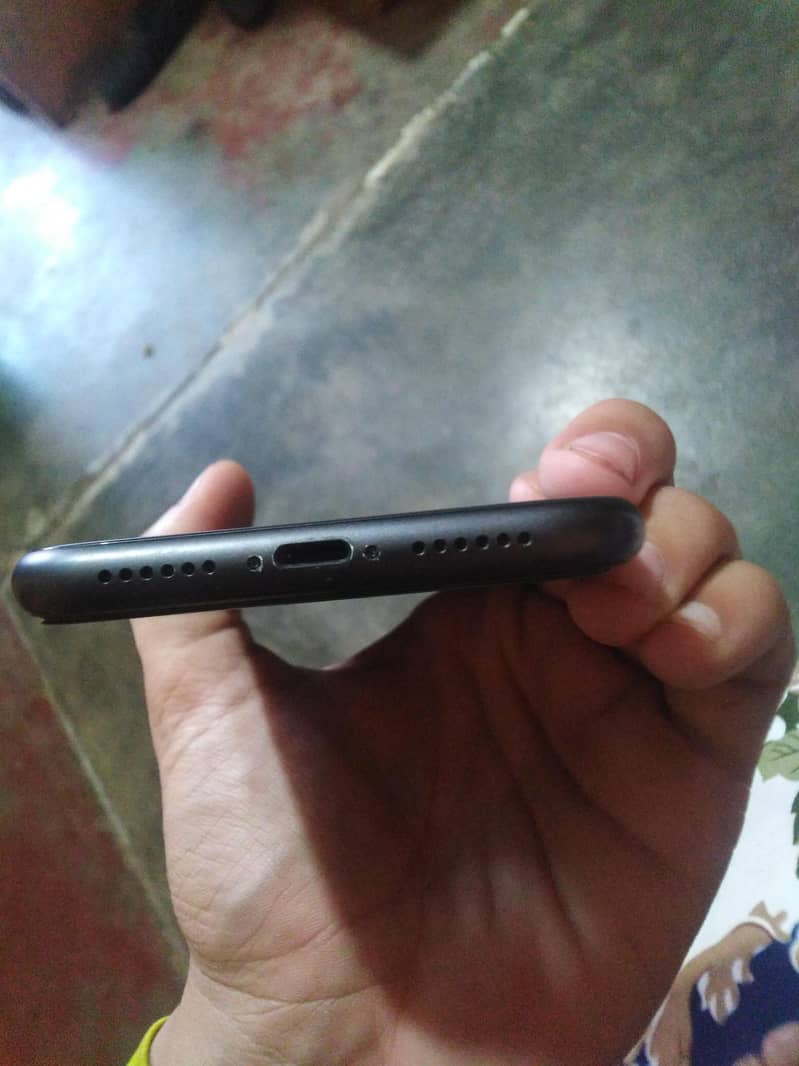 Iphone 11 4