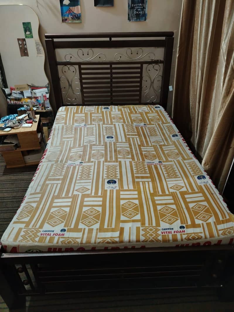 Single bed 2
