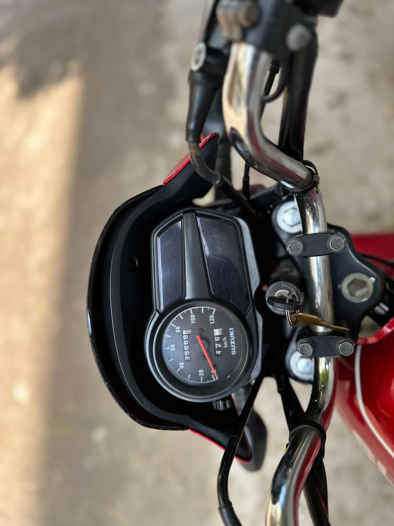 Suzuki 4