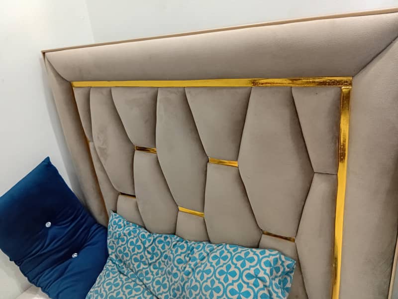 single bed 2 without mattress 2