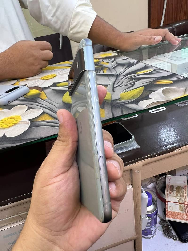 Google Pixel 8 1