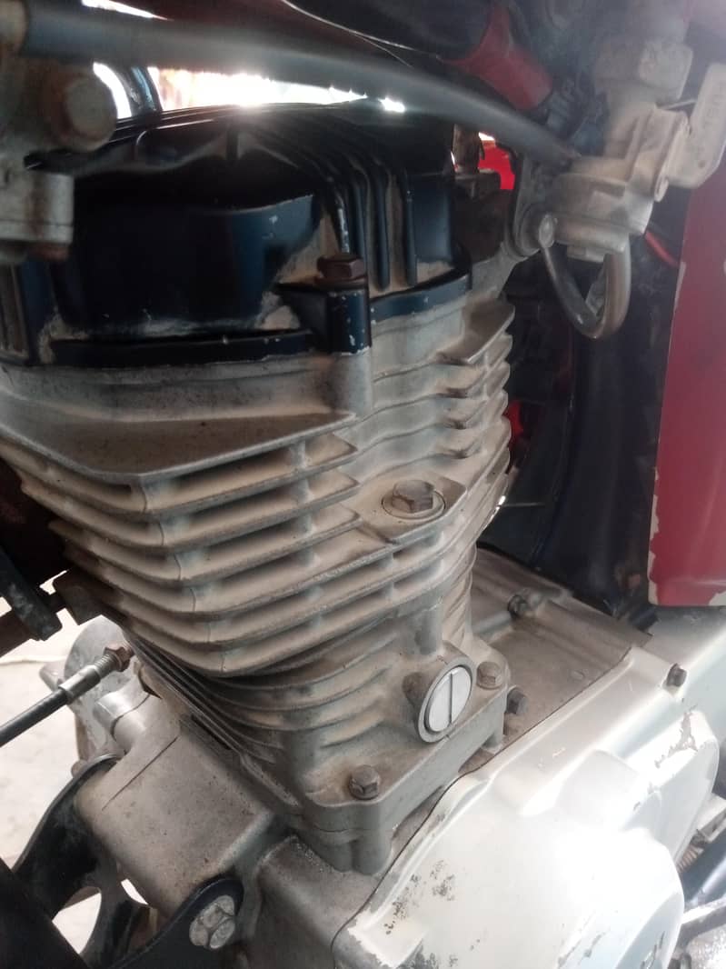 united 125 2