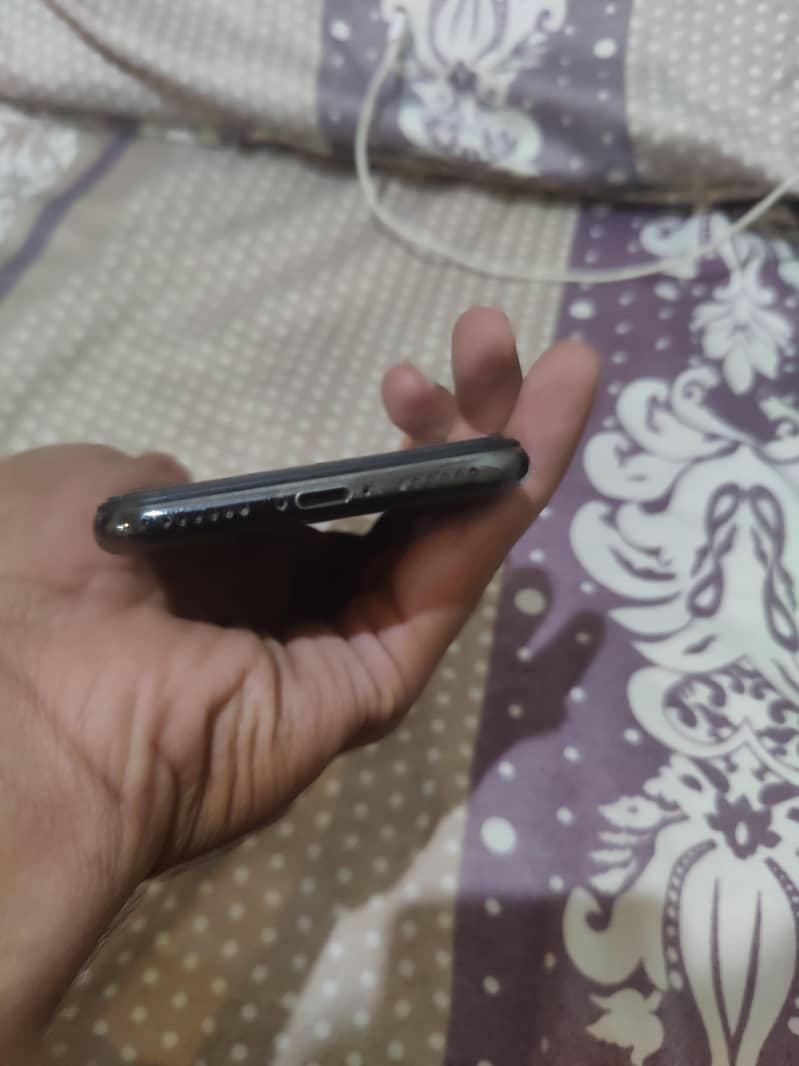 Apple iPhone X 2