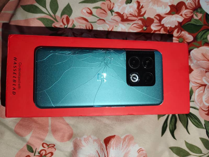One Plus 10 Pro 5