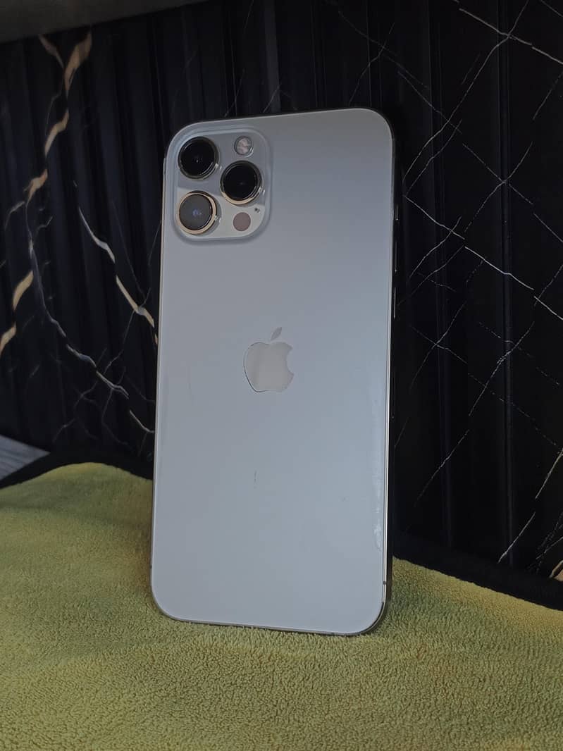 Apple iPhone 12 Pro Max 2