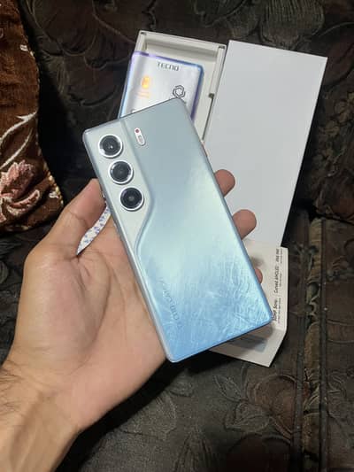 Tecno Camon 40 pro
