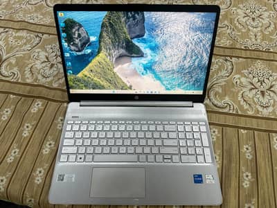 HP 15s-fq5886TU | Core i5 12th Gen | 16GB RAM | 512GB SSD