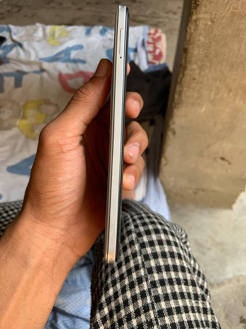 Infinix Note 11 4