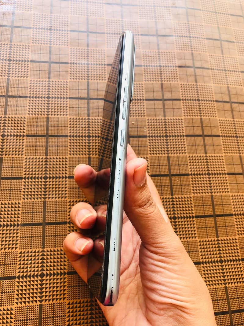 Tecno camon 17 0