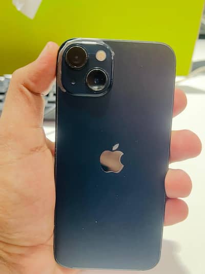 Apple iPhone 13