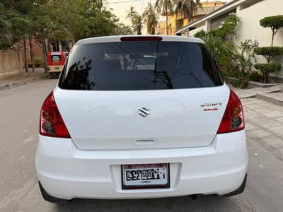 Suzuki Swift Dlx Navigation 1.3 Automatic