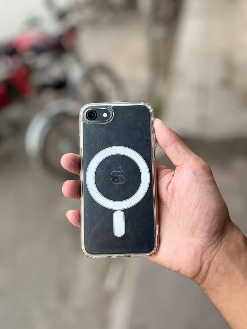 Apple iPhone SE 3