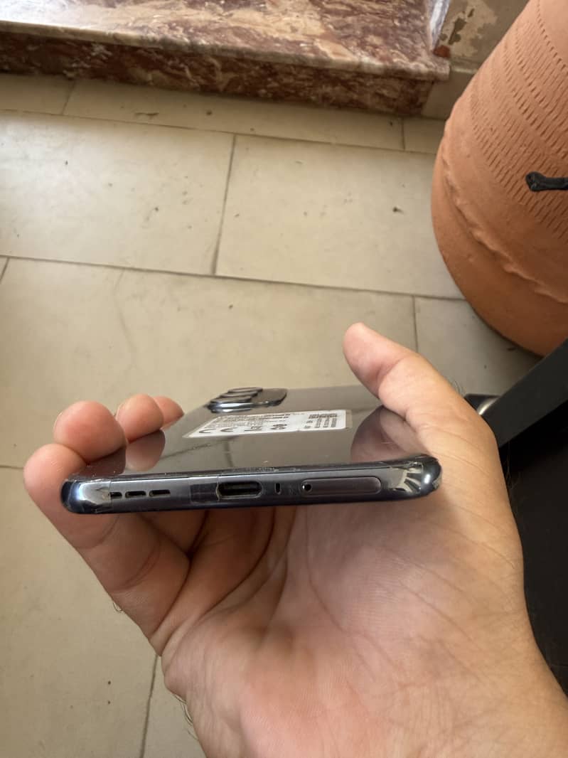 Tecno spark 40 pro plus 4
