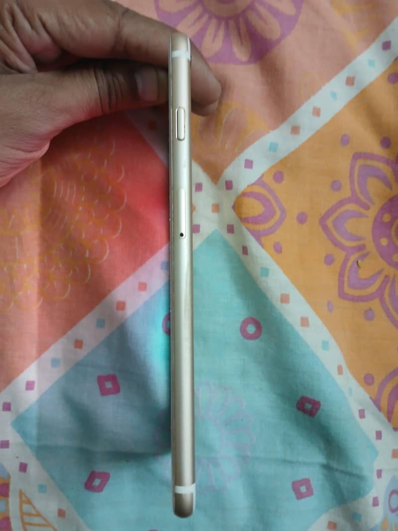 Apple iPhone 6 Plus 2