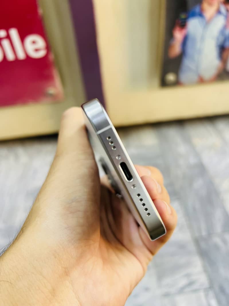 Apple iPhone 15 Pro 1