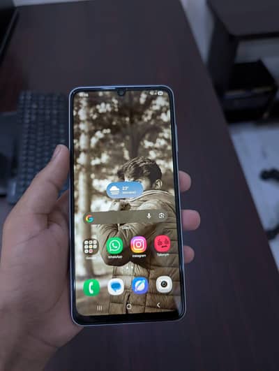 Samsung Mobile A06