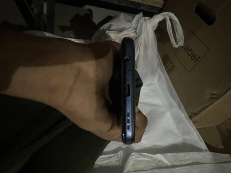 Tecno CAMON 18T 1