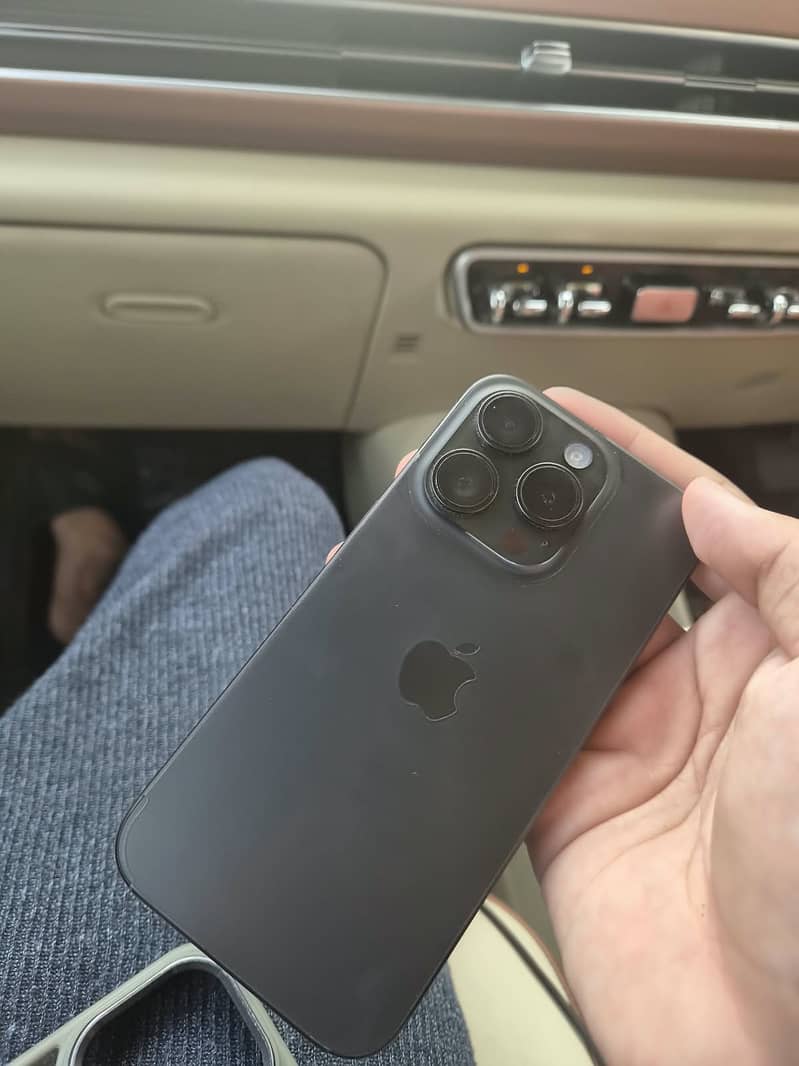 Apple iPhone 15 Pro 6