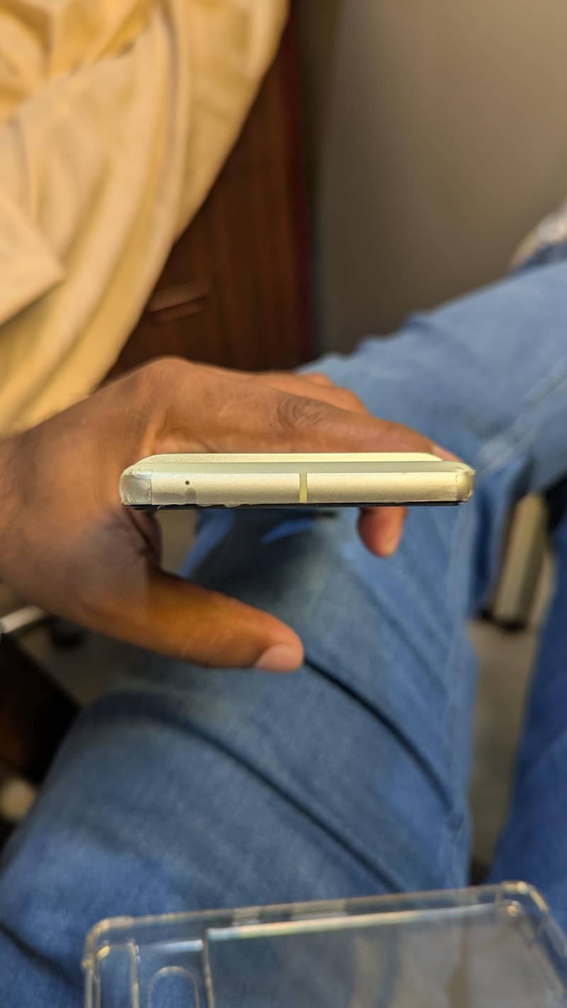 Google Pixel 7 3