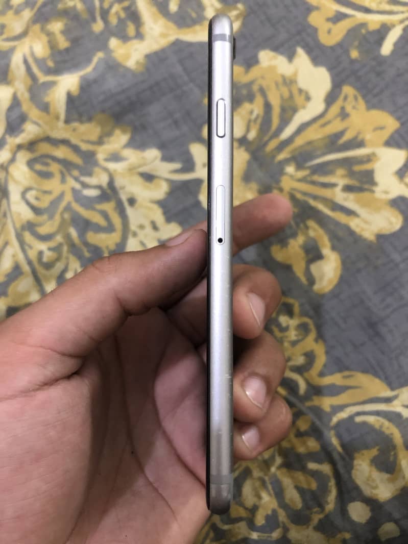 Apple iPhone 6 3