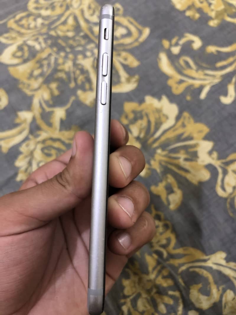 Apple iPhone 6 5