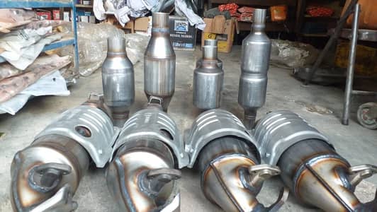 We Deal in All kind of Car Catalytic Converter