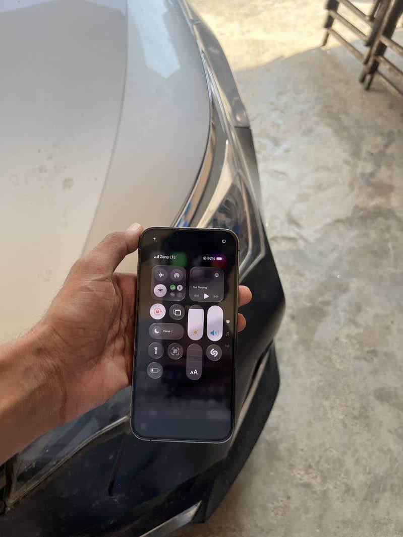 Apple iPhone 13 Pro Max 2