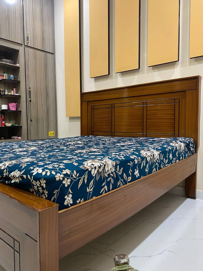 bed for sell 4