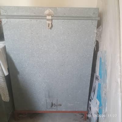 wheat storage container , gundum wali pati