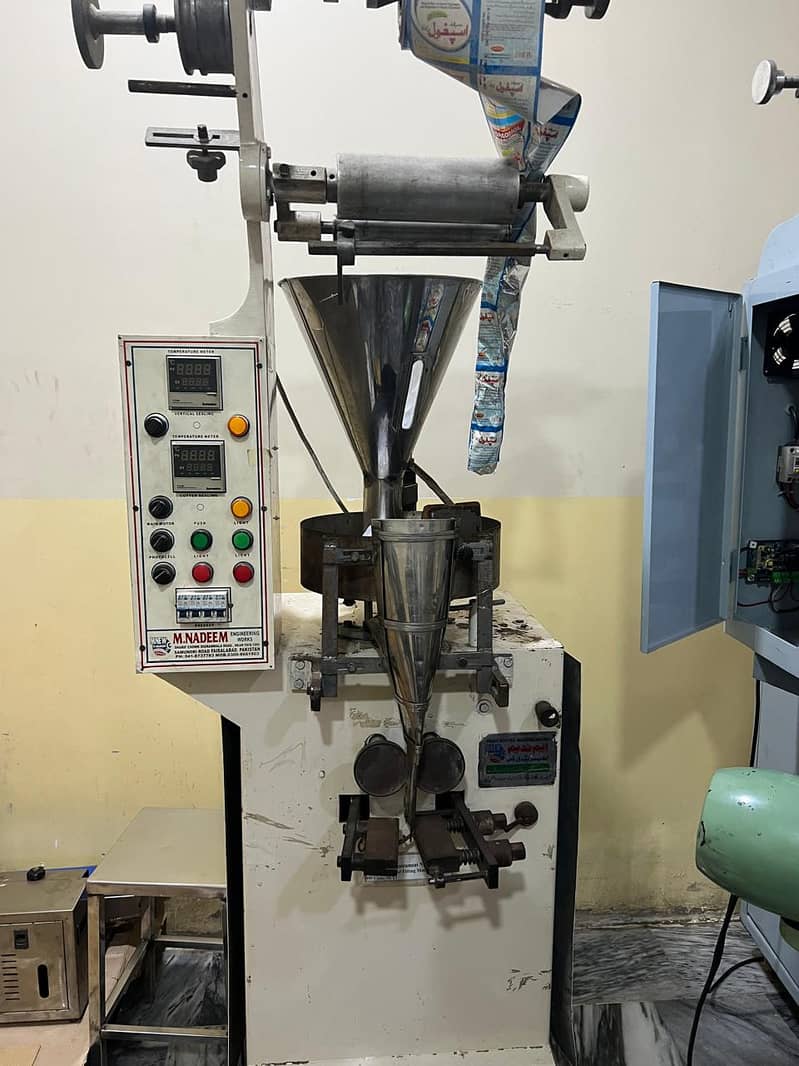 Sachet packing machine 0