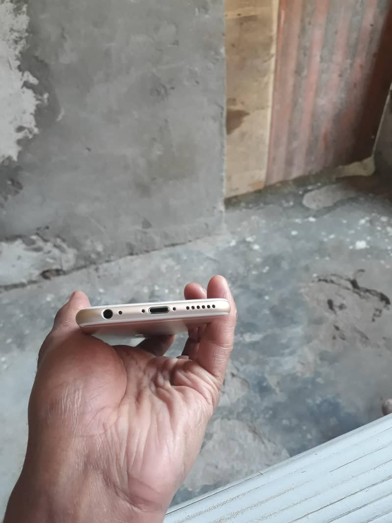 Apple iPhone 6S 2