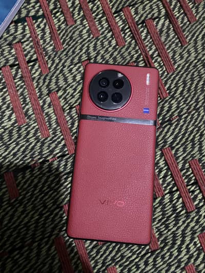 Vivo X90s