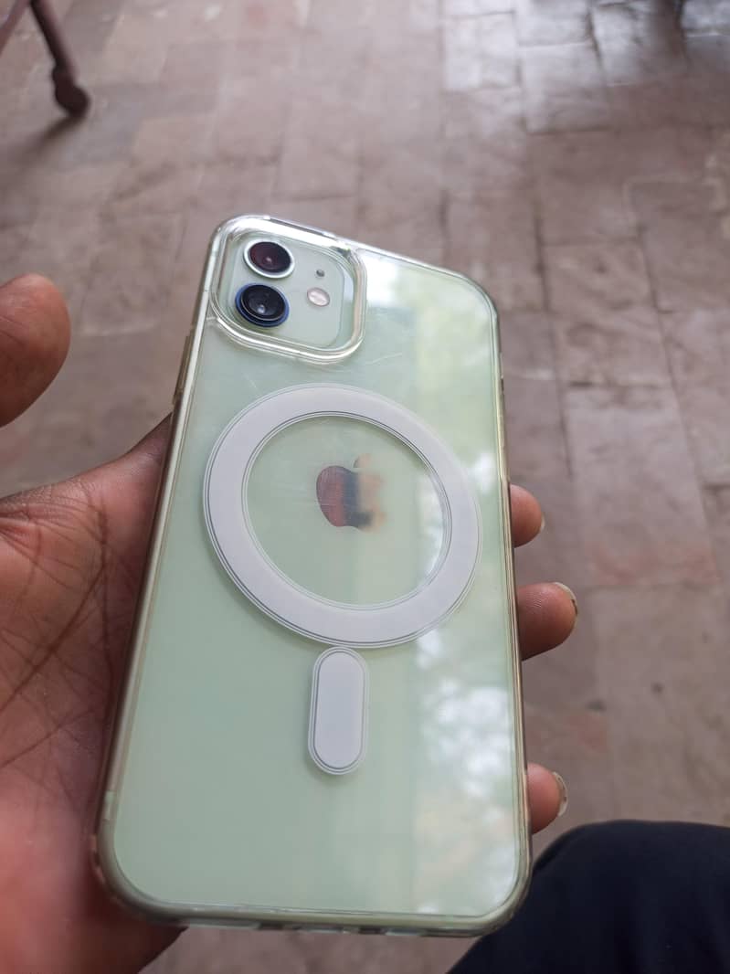 Apple iPhone 12 0